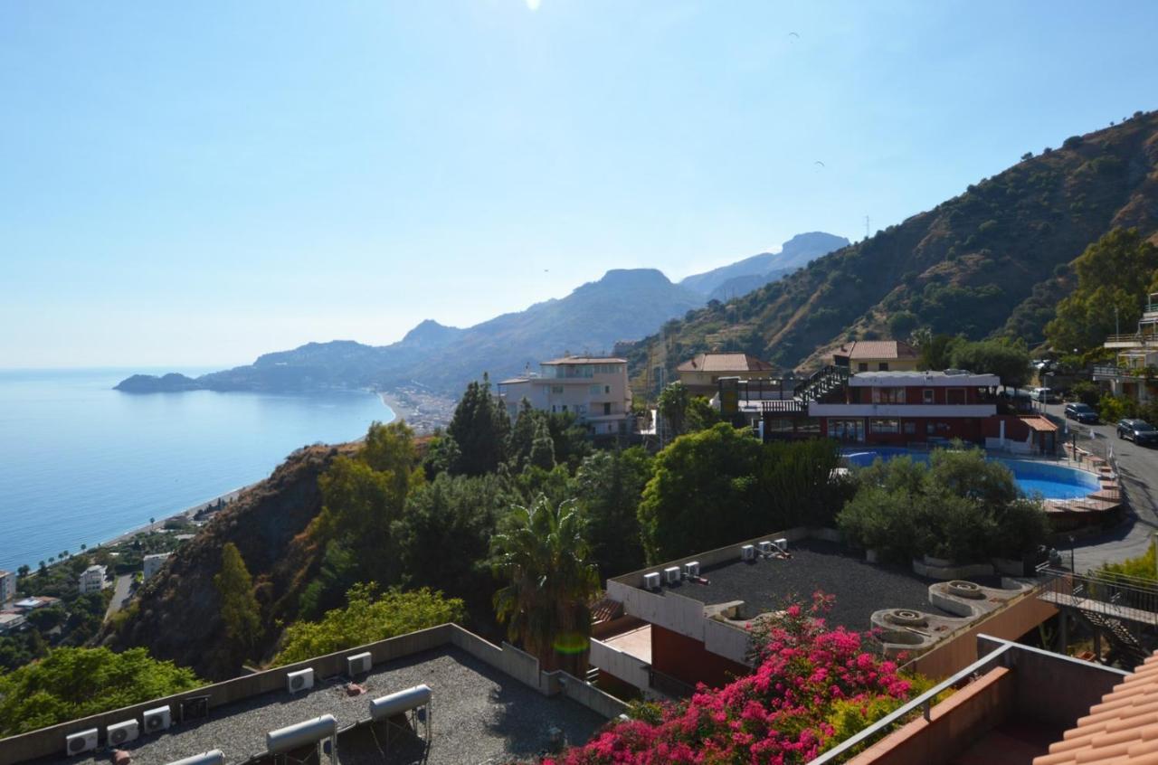 Hotiday Village Letojanni Taormina Exterior foto